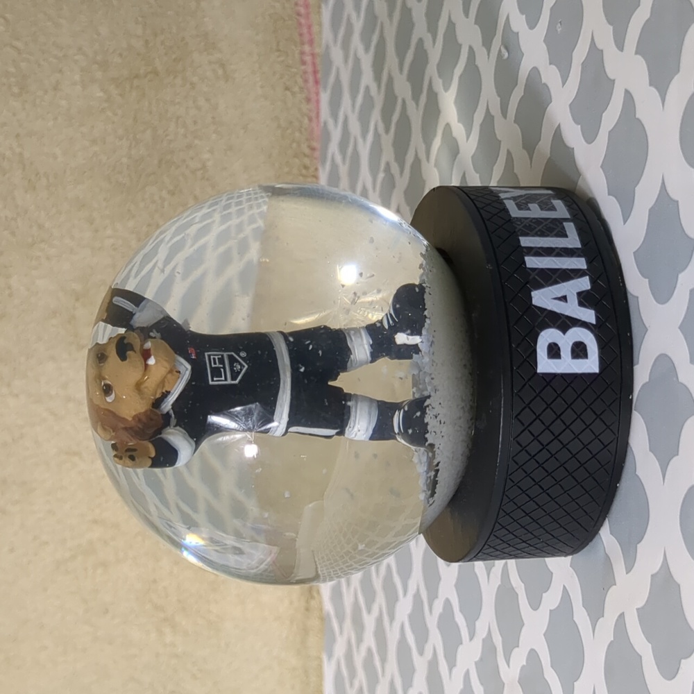 LA Kings insulated bag with snow globe - Picture 10 of 11